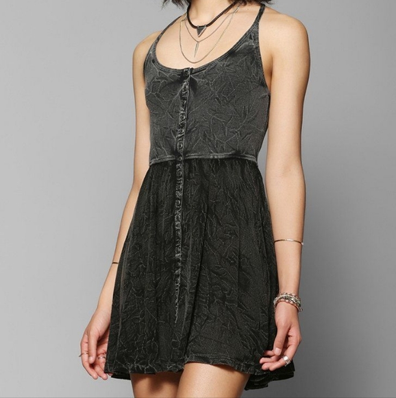 Ecote Dresses & Skirts - Ecote Moonbeam Button Front Black Tank Dress